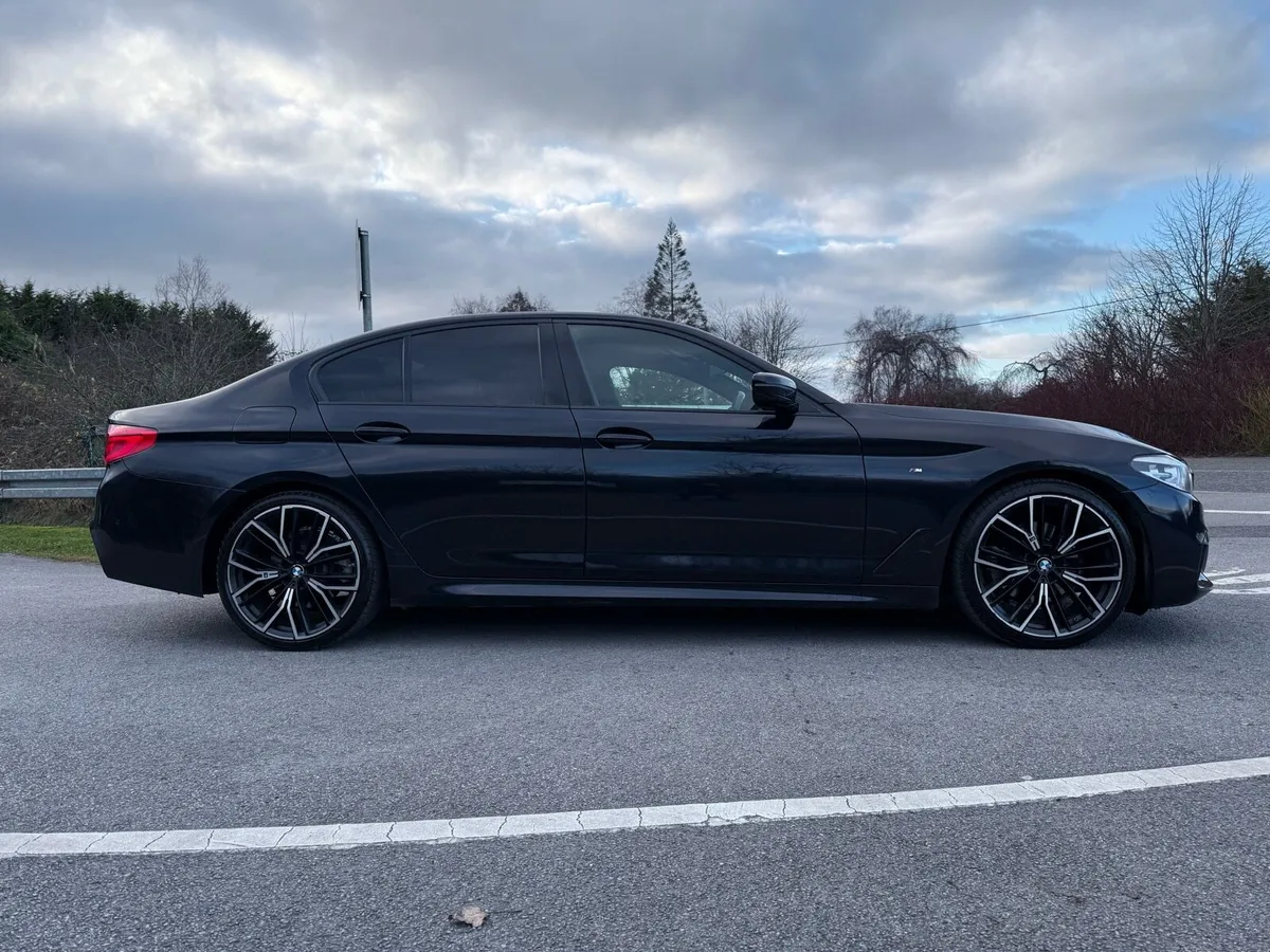 2017 BMW 520D M-Sport Auto - Image 4
