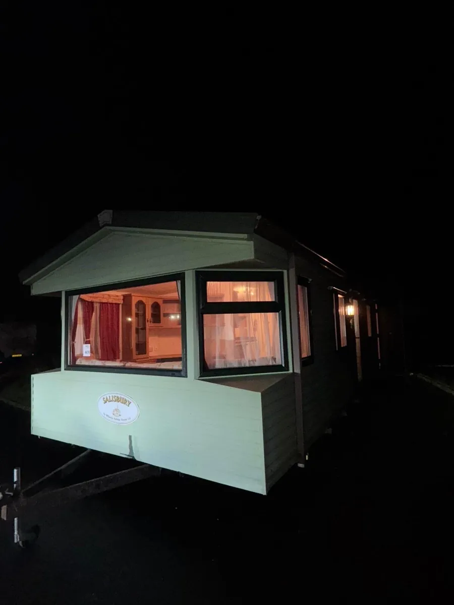 Willerby Salisbury 35x12 2 Bedrooms - Image 1