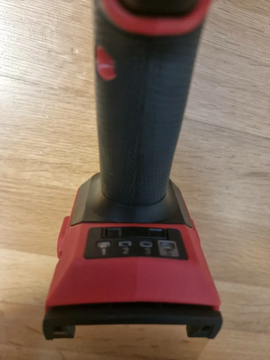 Milwaukee M18 Fuel Gen4 1/2' High Tourqe Wrench Bo - Image 2