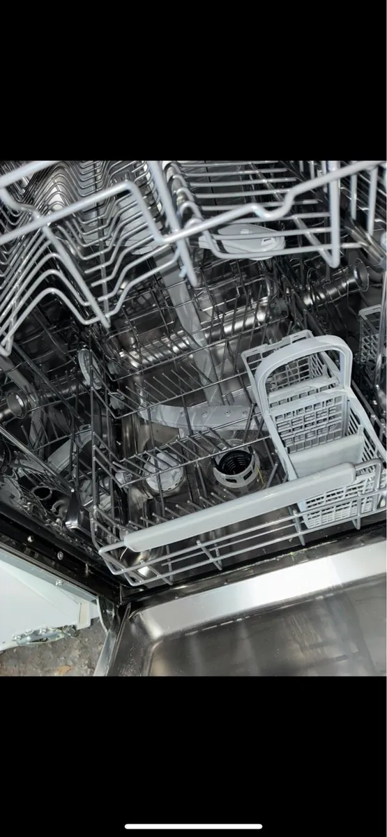 Integrated Dishwasher - Image 3