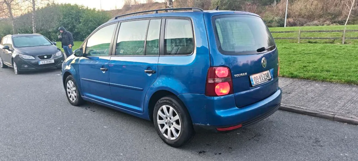 VW Turan 1.9 diesel,6+1 gearbox best engine's - Image 3