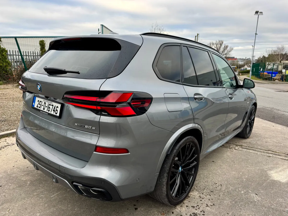 BMW X5 2025 Top Spec M-Sport Pro - Image 3