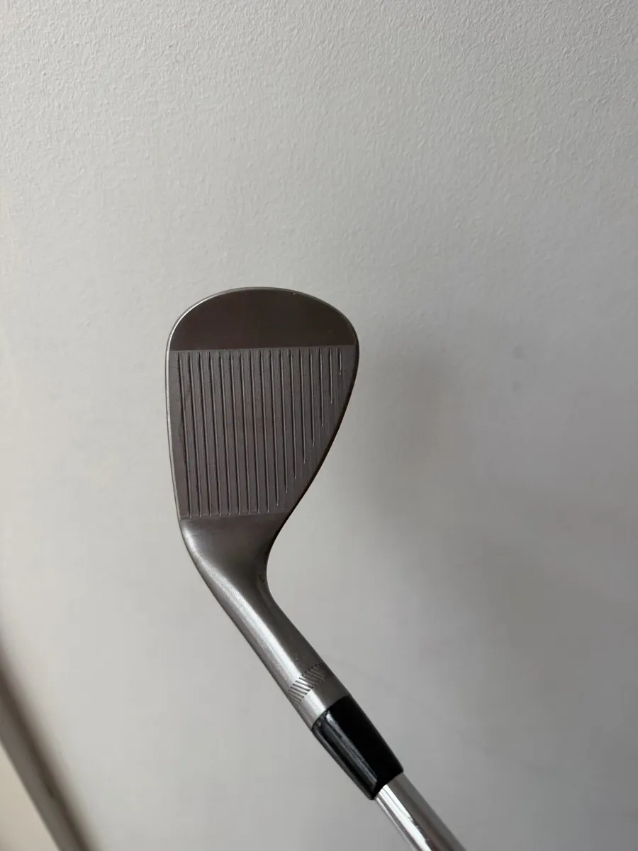 Titleist sm10 52’ wedge - Image 2