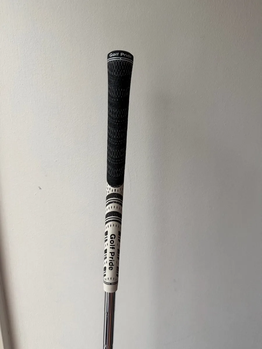 Titleist sm10 52’ wedge - Image 3