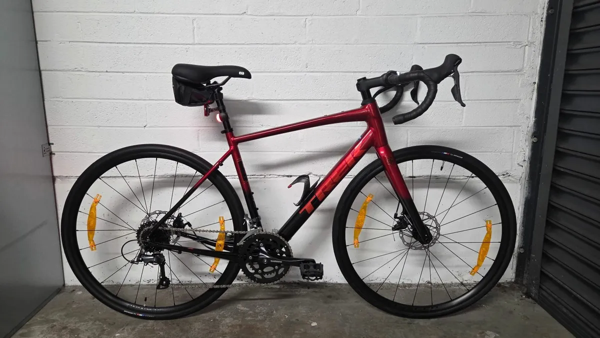 Trek Domane AL 2025 NEW road bike - Image 1