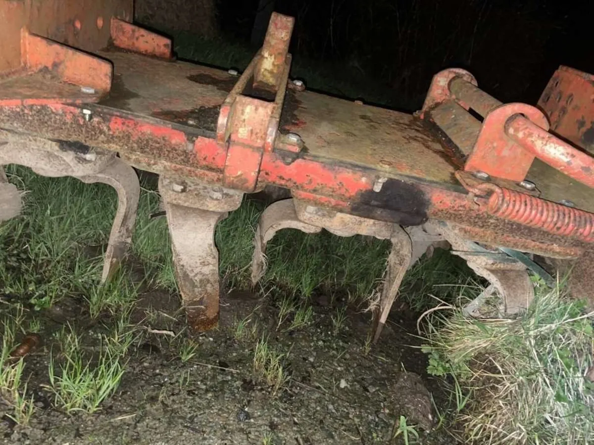 Kuhn 3 metre power harrow - Image 2