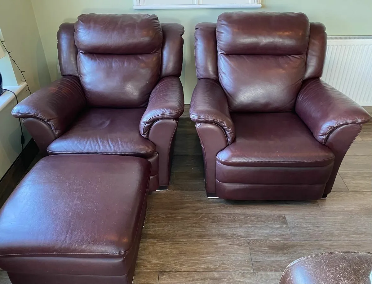 Armchairs and foot stool (Brown leather) - Image 1