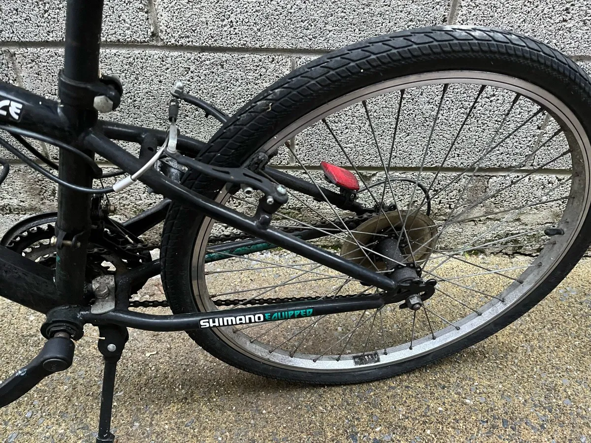 Broken kids bike - Image 4