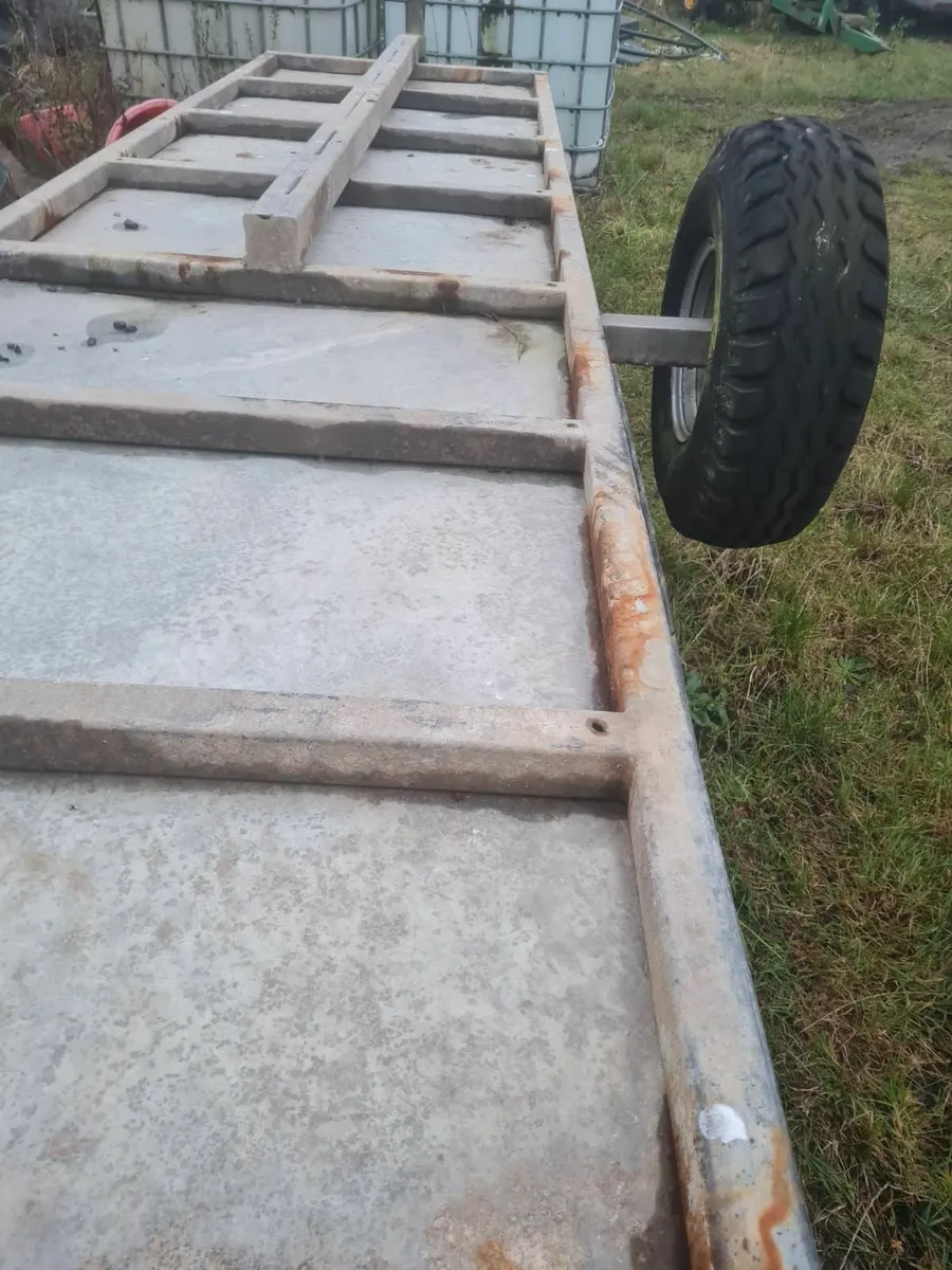 Feeding Trailer - Image 3