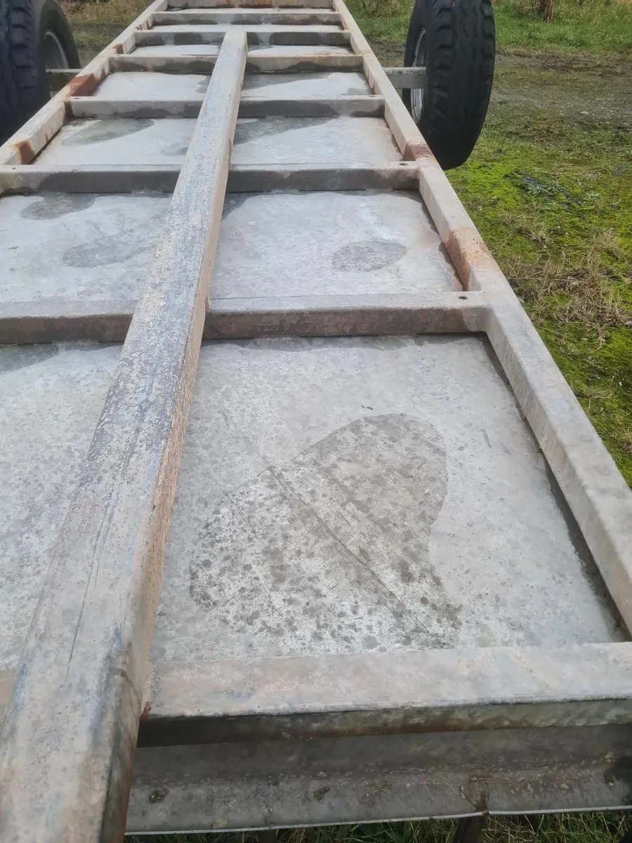 Feeding Trailer - Image 4