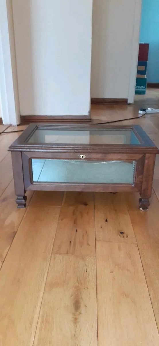 Display unit - Image 1