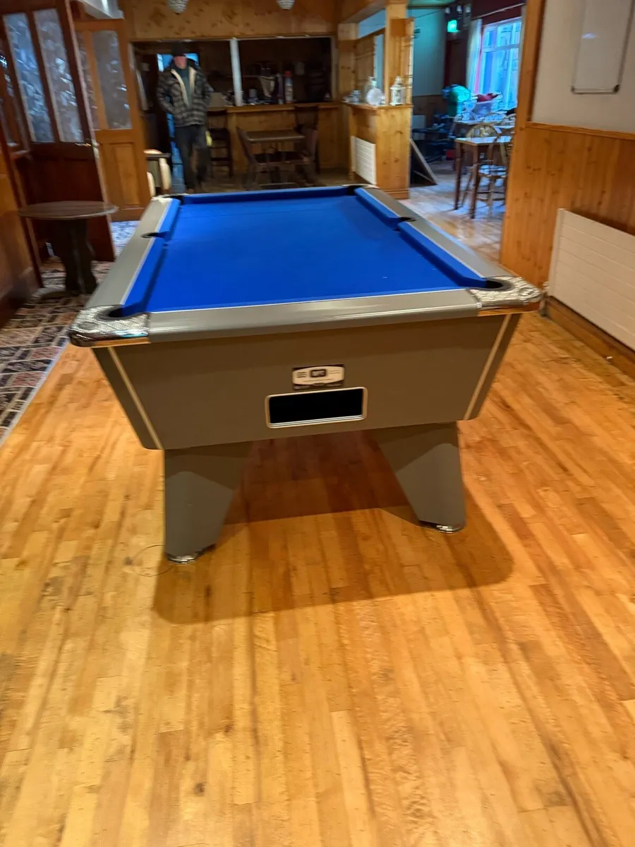 Pool table - Image 4