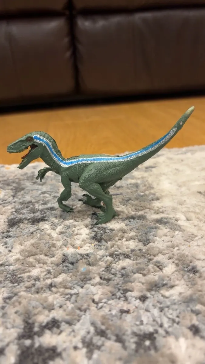 Mini dinosaur figures x19 Job Lot - Image 4