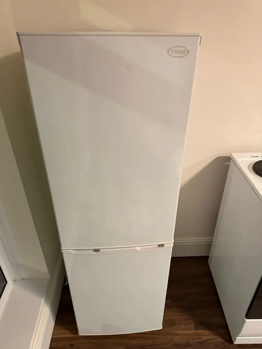 fridge freezer - Image 1