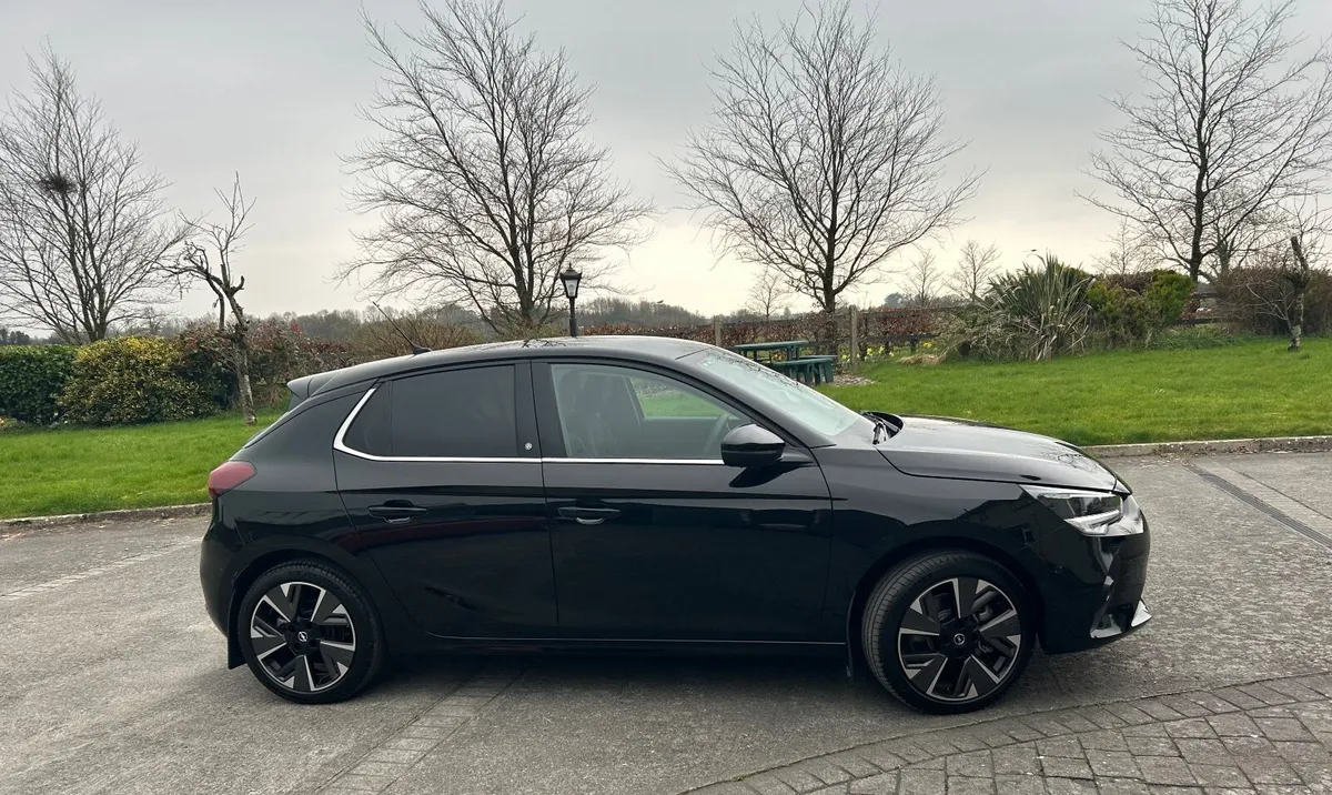 Opel Corsa 2024 - Image 1