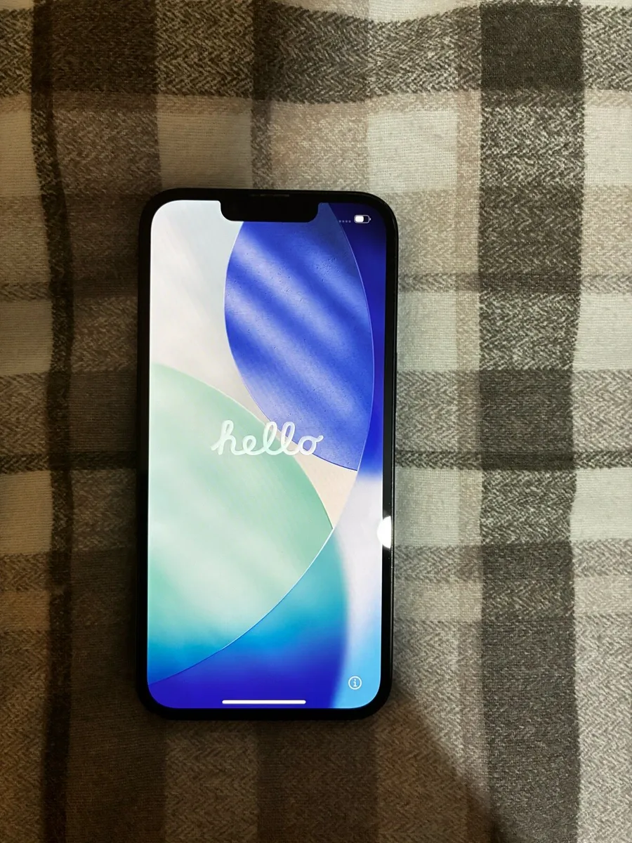 iPhone 13 - Image 1