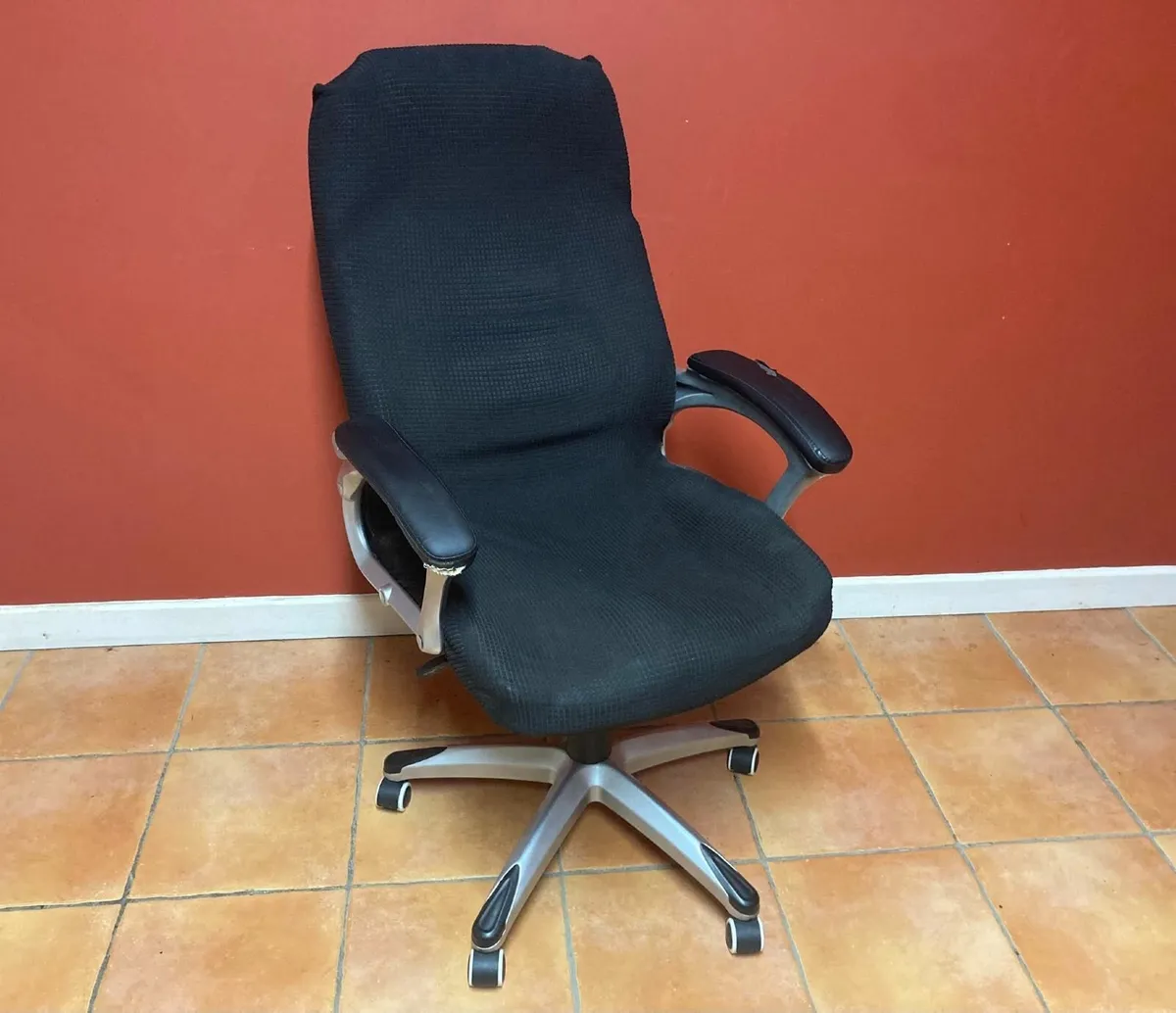 Comfortable Computer Chair - Ideal Home Office - Image 3