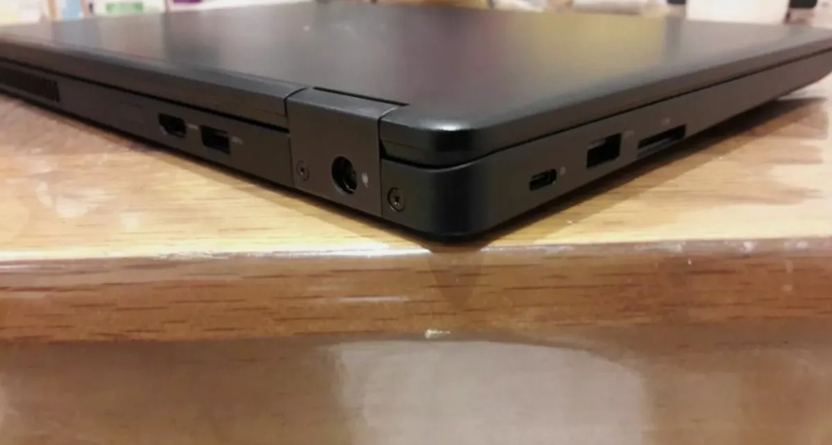 Dell Latitude E5490 TOUCH 14" i5 16GB 256GB Win 11 - Image 3