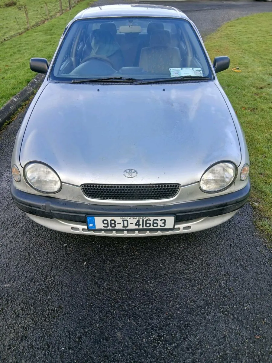 98 toyota  corolla - Image 2