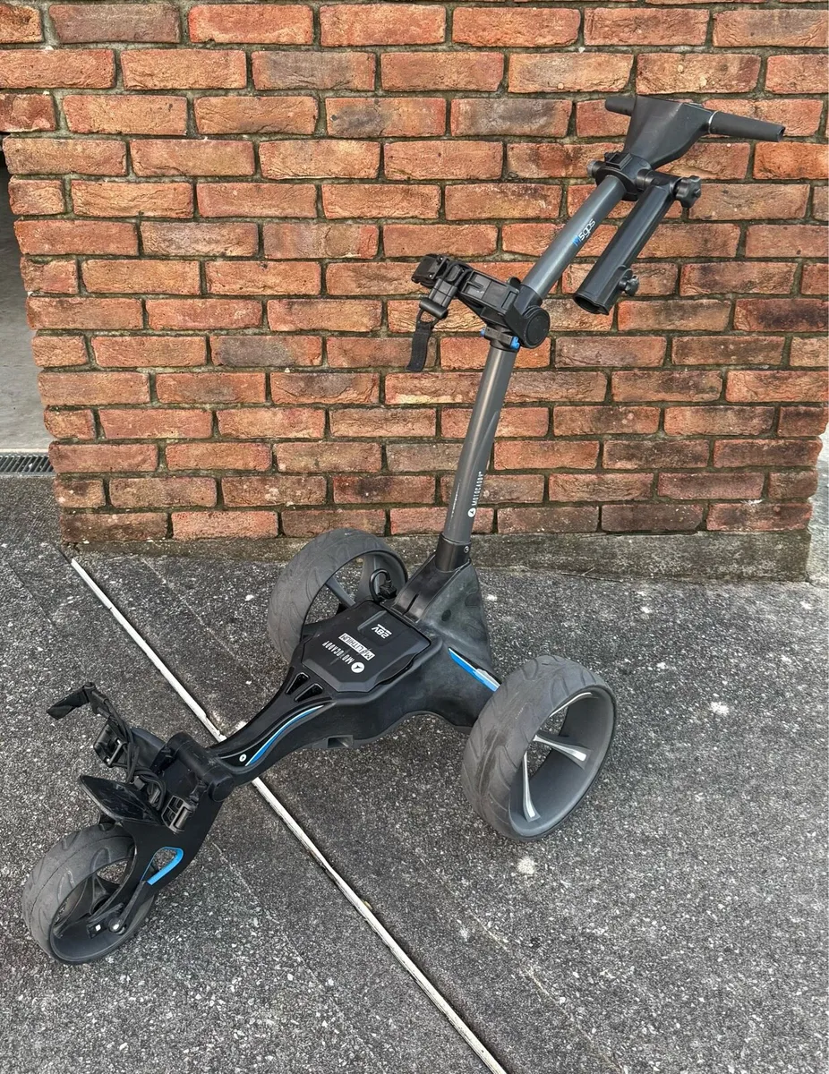 Motocaddy M5 GPS - Image 1