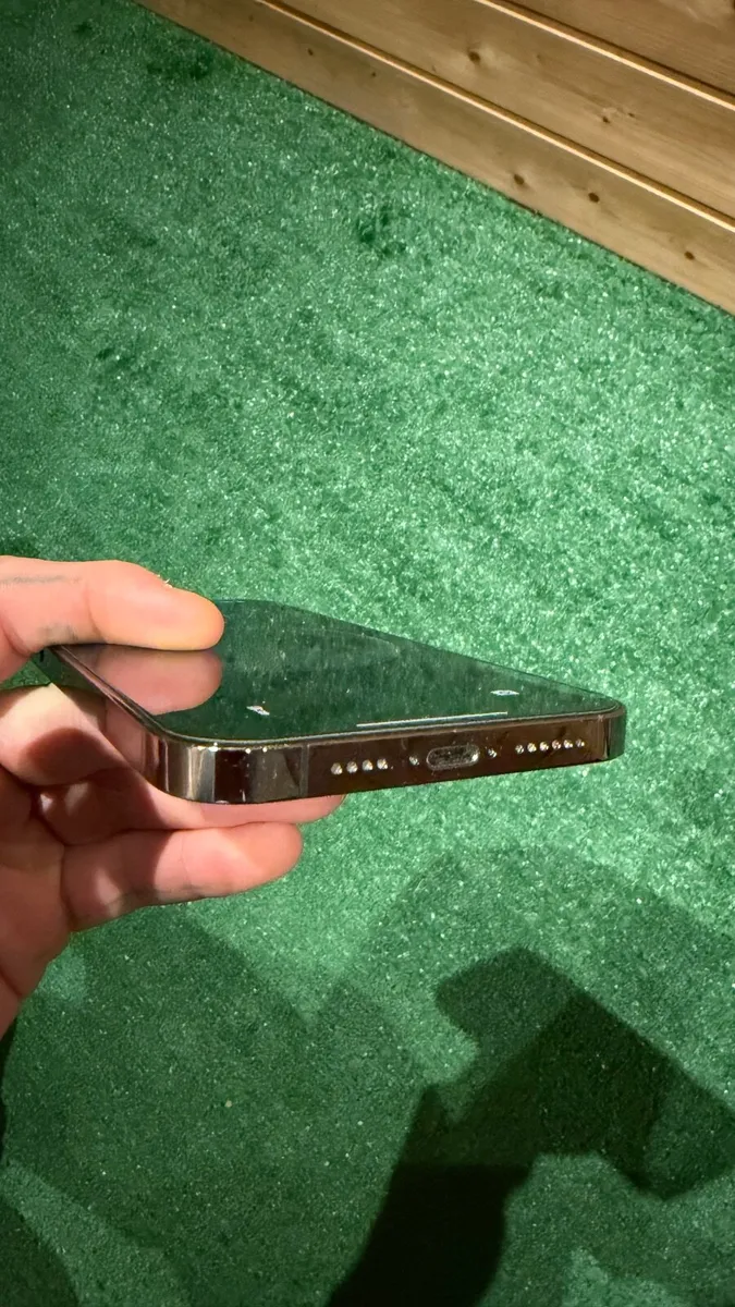 iPhone 13 Pro Max - Image 4