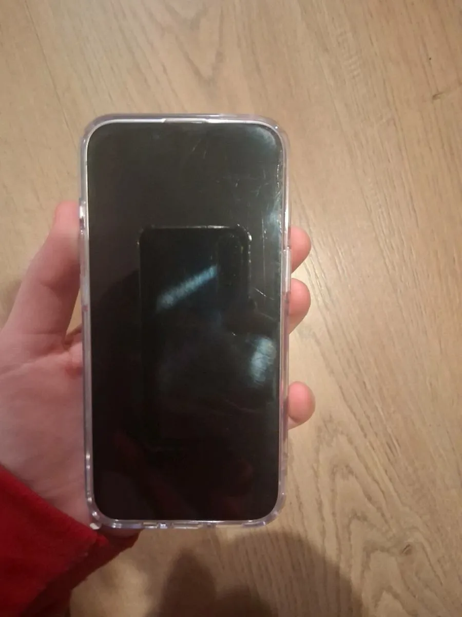 iPhone 14 - Image 3
