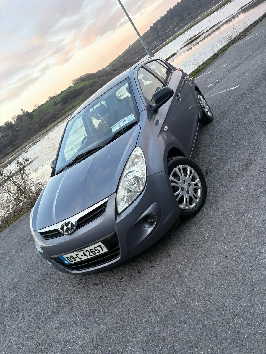 2009 Hyundai i20 - Image 2