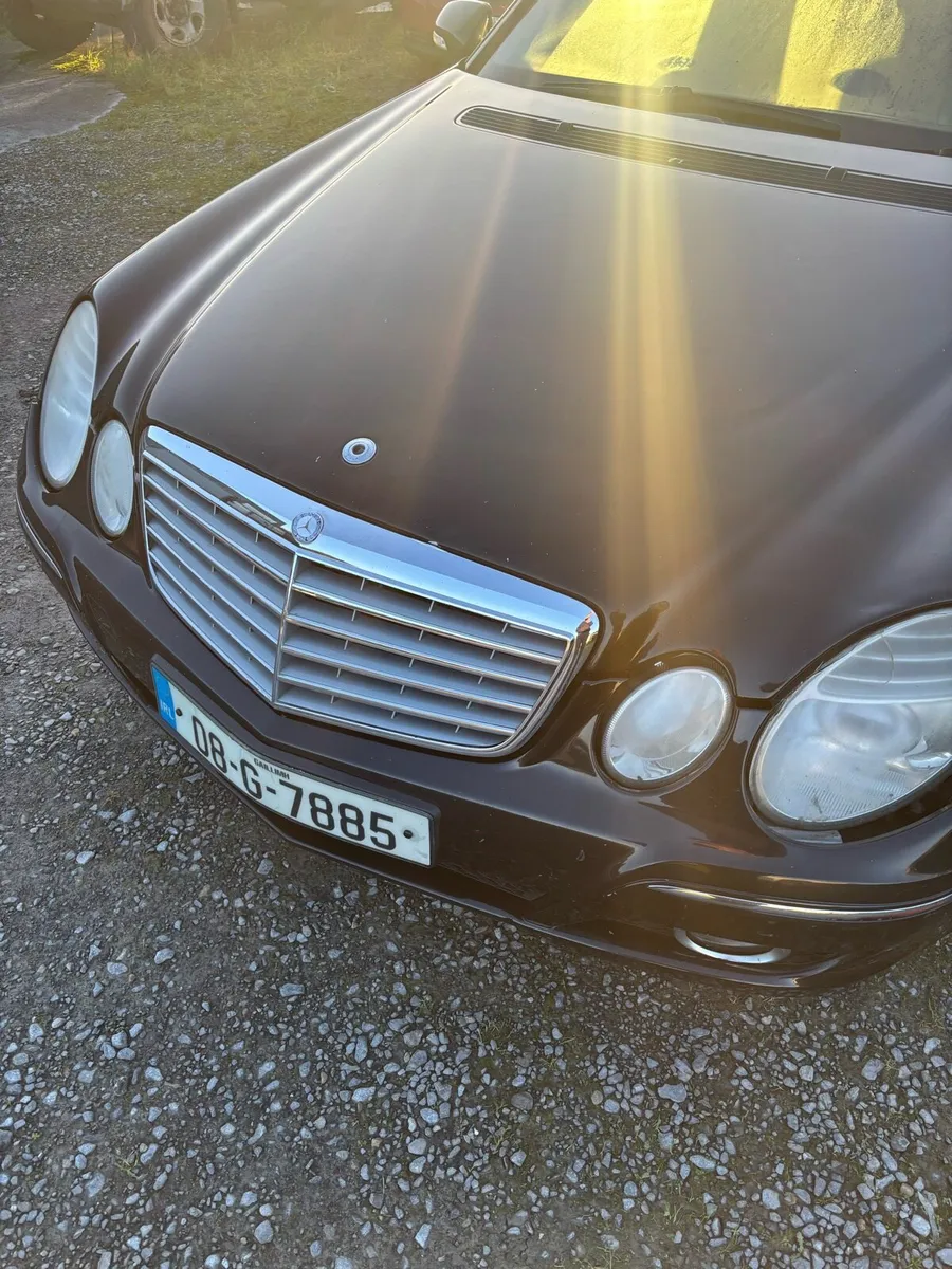 Mercedes e222 - Image 2