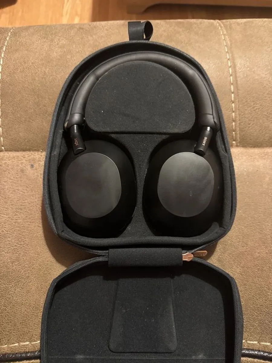 Sony WH-1000XM5 Headphones - Image 4