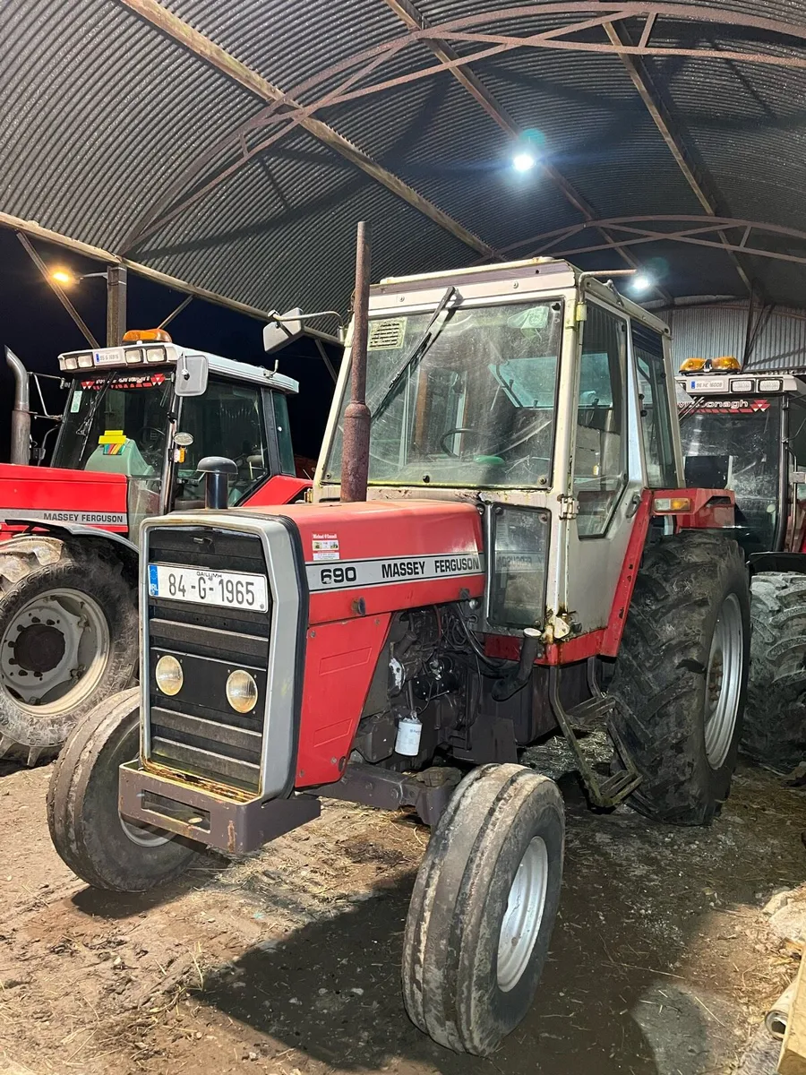 Massey Ferguson 690 - Image 3