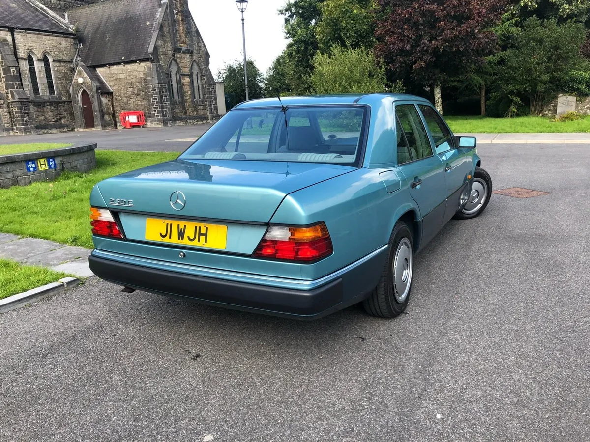1991 Mercedes 230E  **9k Miles** - Image 3