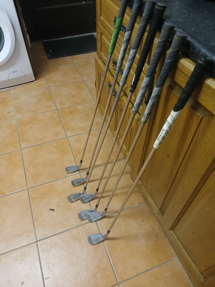 Titleist 716 cb irons - Image 3
