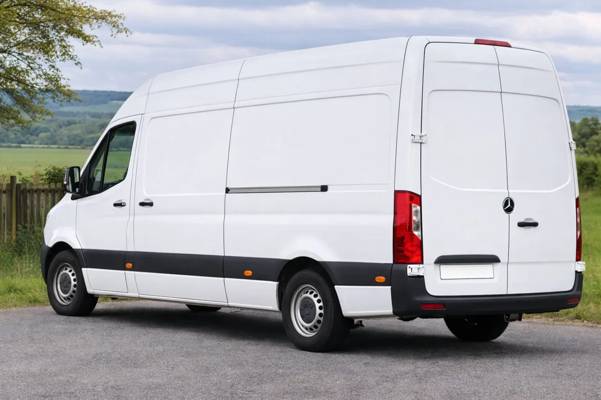 Mercedes-Benz Sprinter 3.5t L3H2 Progressive – RWD - Image 2