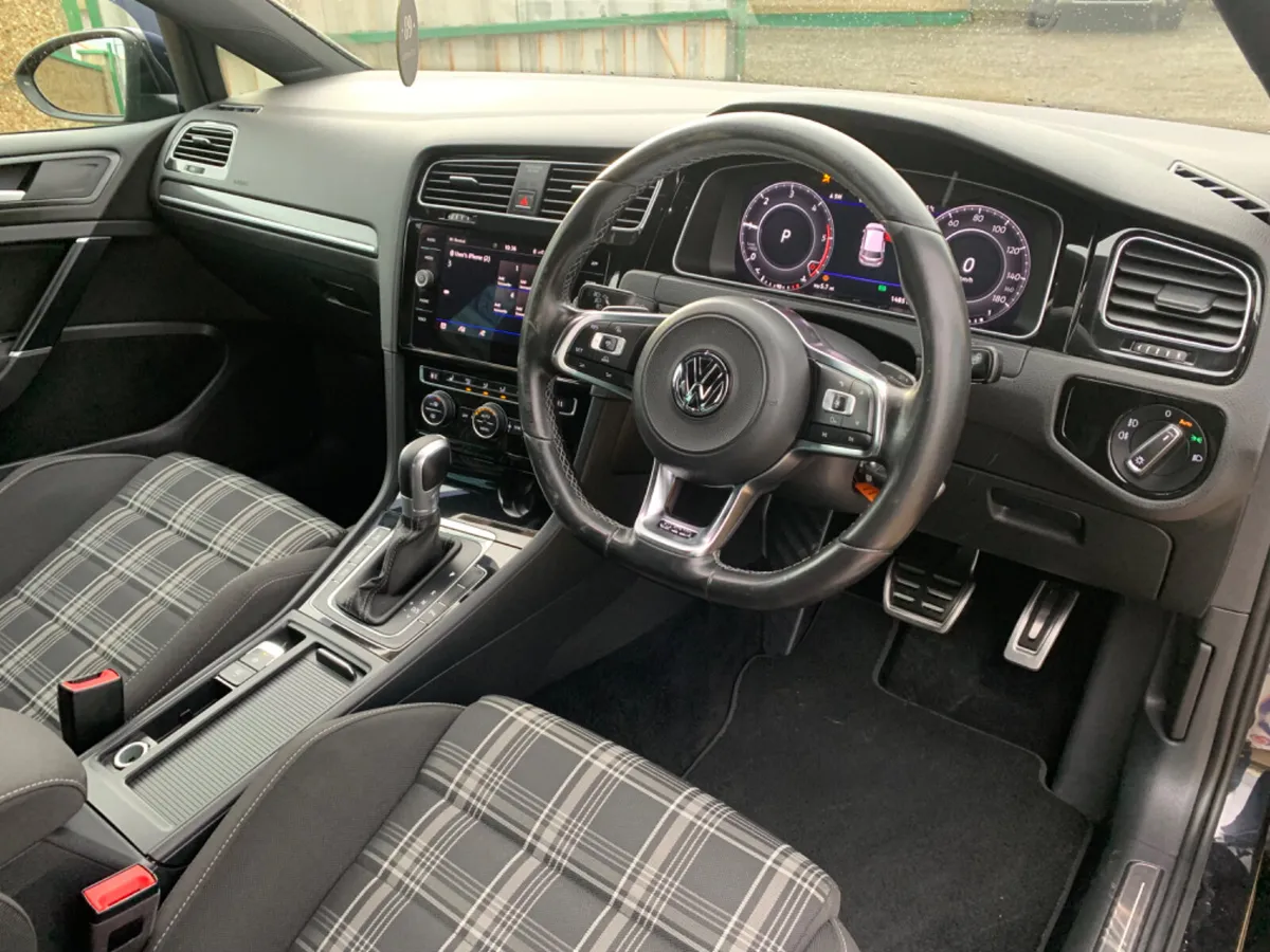 Volkswagen Golf 2018 Gtd Auto - Image 3