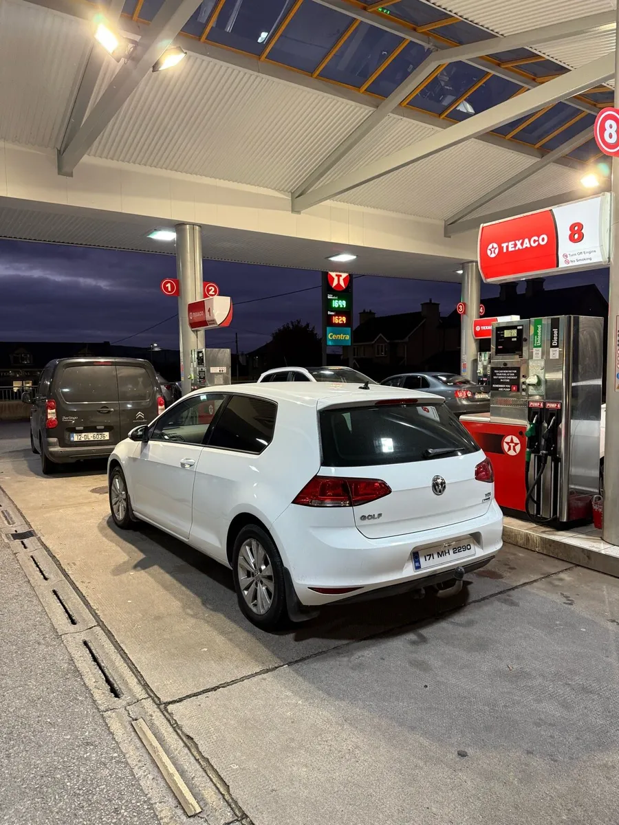 2017 Golf van - Image 2