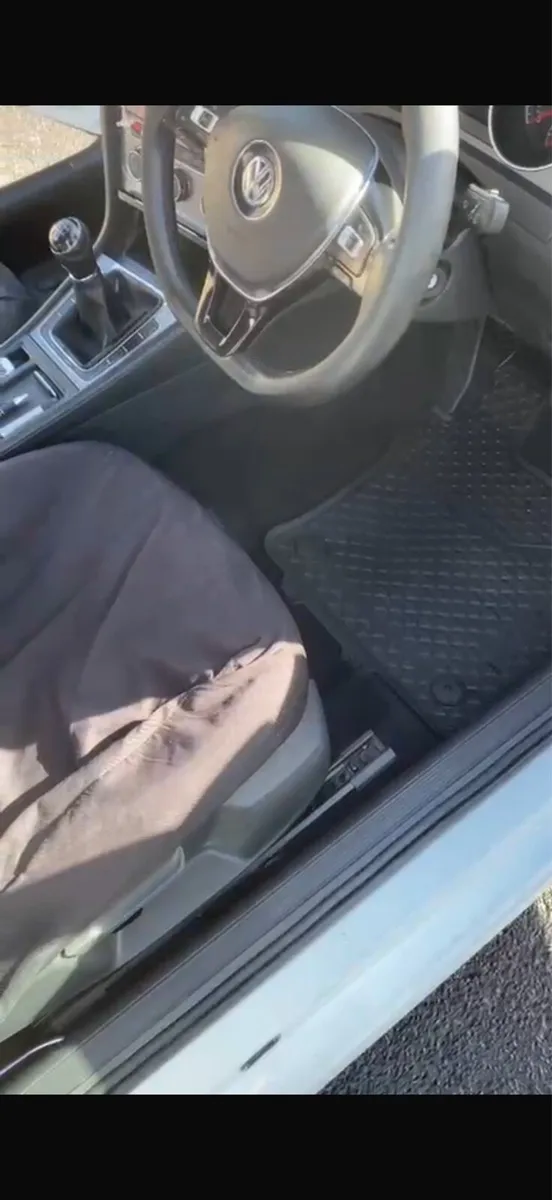 2017 Golf van - Image 4