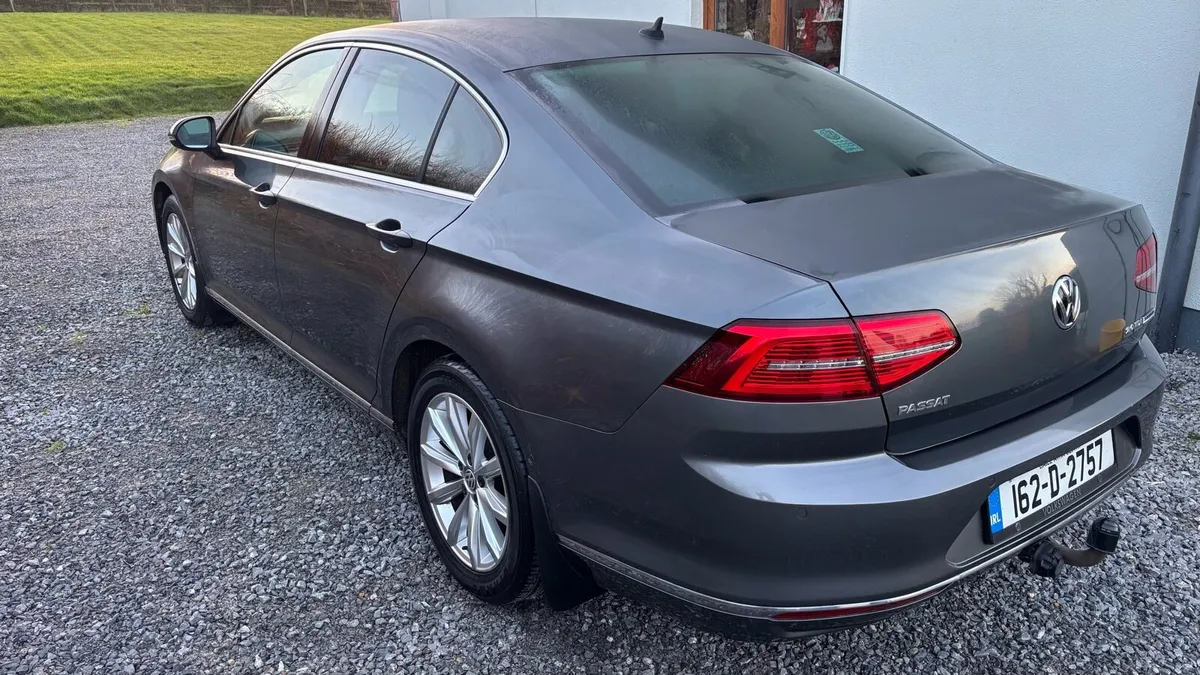Vw Passat Highline - Image 2