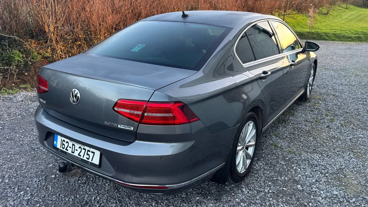 Vw Passat Highline - Image 3
