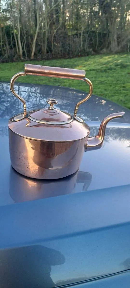 Old copper kettle - Image 2