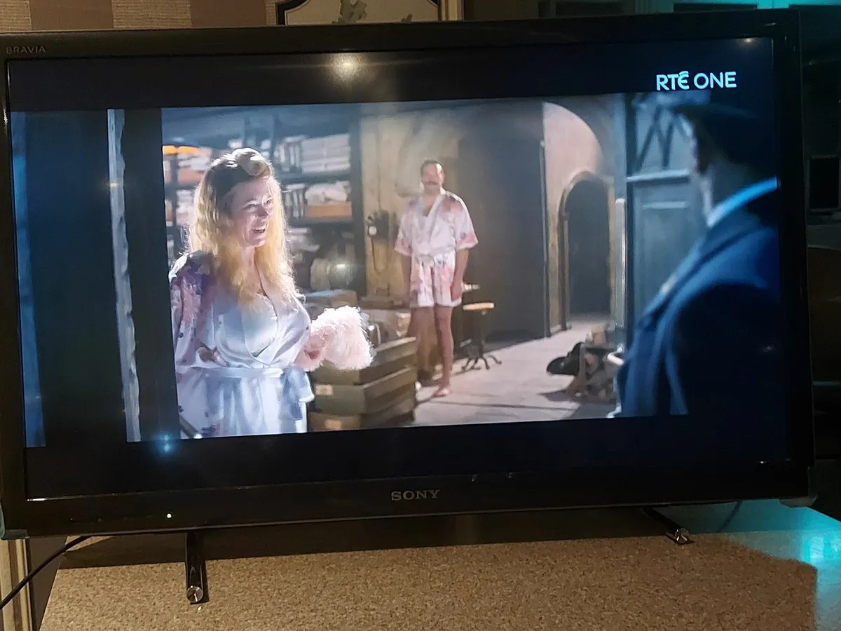 Sony KDL-32EX653 32 inch Smart TV - Image 2