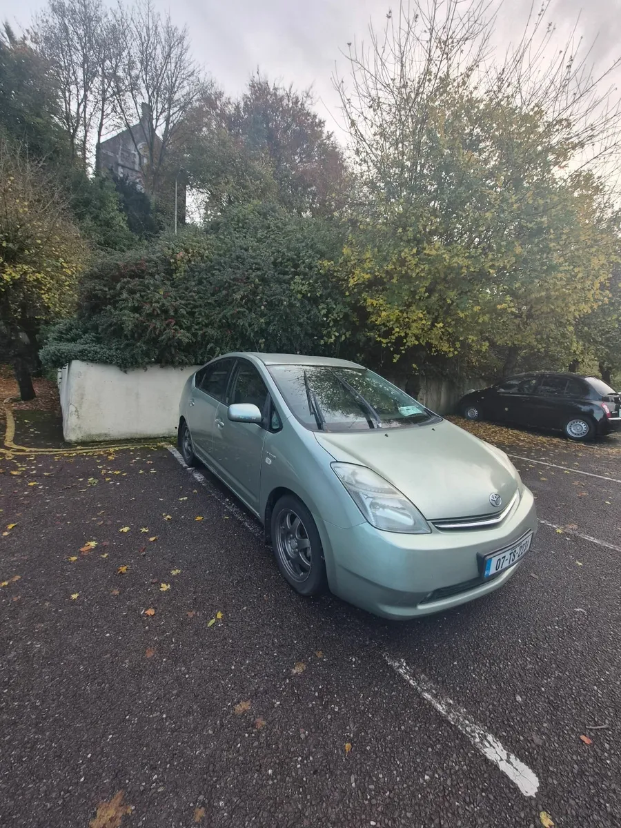 Toyota Prius Hybrid Automatic Green 2007 - Image 1