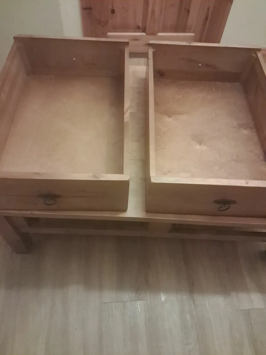 Large oak coffee table - Image 2