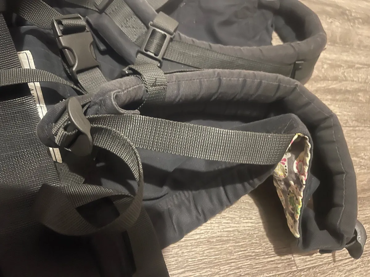 Baby carrier - Image 2