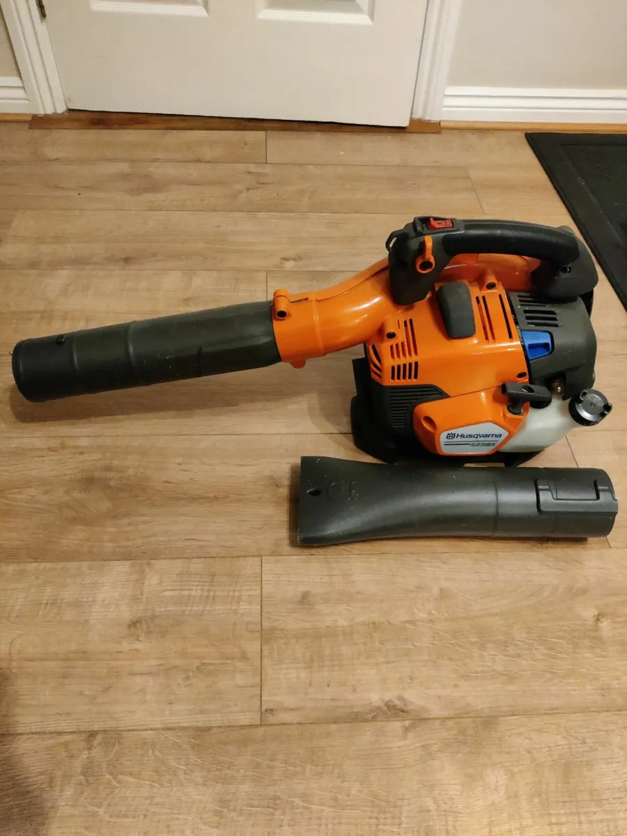 Husqvarna Leaf Blower 525BX - Image 1