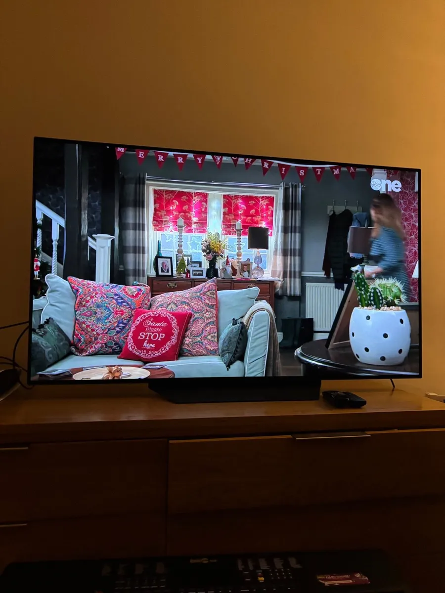 LG OLED 4K TV 55 inch - Image 1