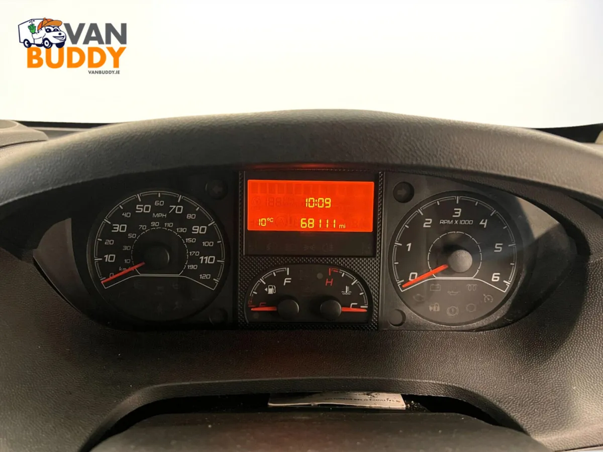 Vauxhall Movano 2.2 CDTi 3500 High Roof Panel Van - Image 3