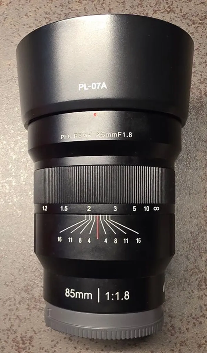 Viltrox 85mm F1.8 Sony FE fit manual focus lens. - Image 1