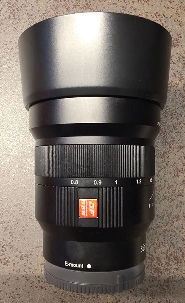 Viltrox 85mm F1.8 Sony FE fit manual focus lens. - Image 4