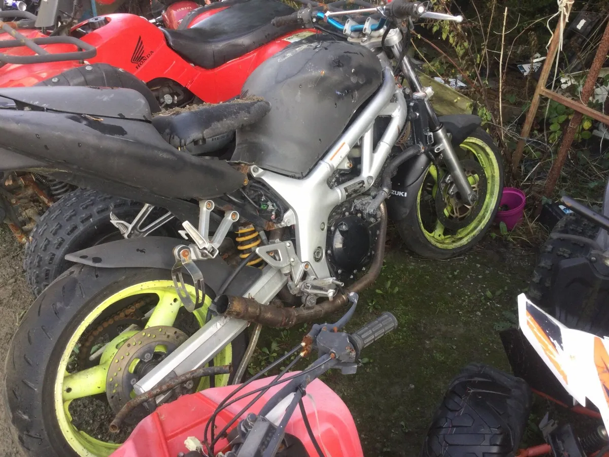 Motorcycle for breaking - Image 1