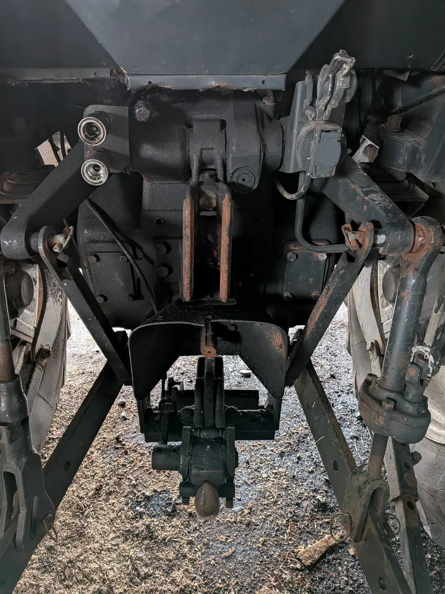 Zetor 5211 .well looked after - Image 2